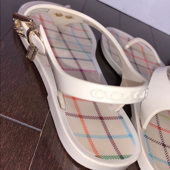 COACH LALA JELLY THONG SANDALS - Picture 3 of 7